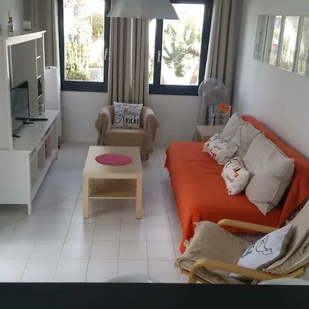 Junto A La Playa. Apartment *