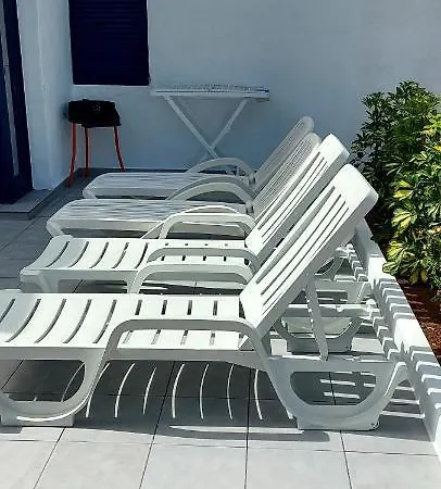 Junto A La Playa. Apartman