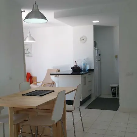 Apartman Junto A La Playa. *