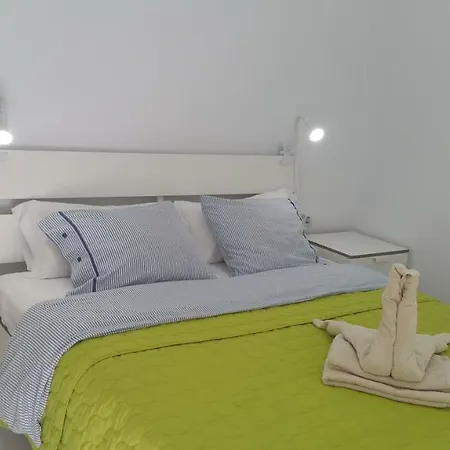 Junto A La Playa. Apartment *