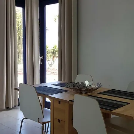 Apartman Junto A La Playa. *