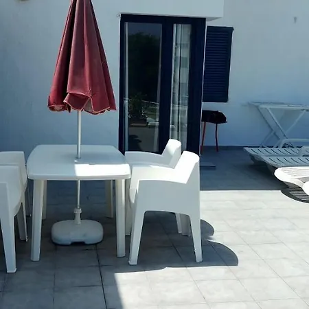 Junto A La Playa. Apartament